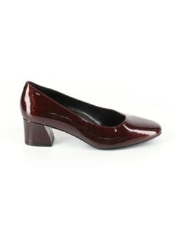 Vaneli Red Vintage Patent Leather Heels Pumps Size: US 10